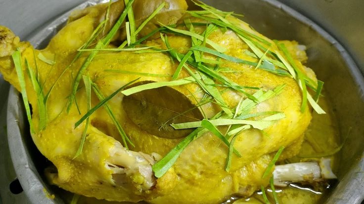 Gà Đông Tảo hấp lá chanh - bocaurarang.com